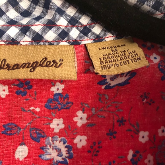 Wrangler Pearl Snap V-neck  Shirt Women’s Medium - Picture 4 of 4